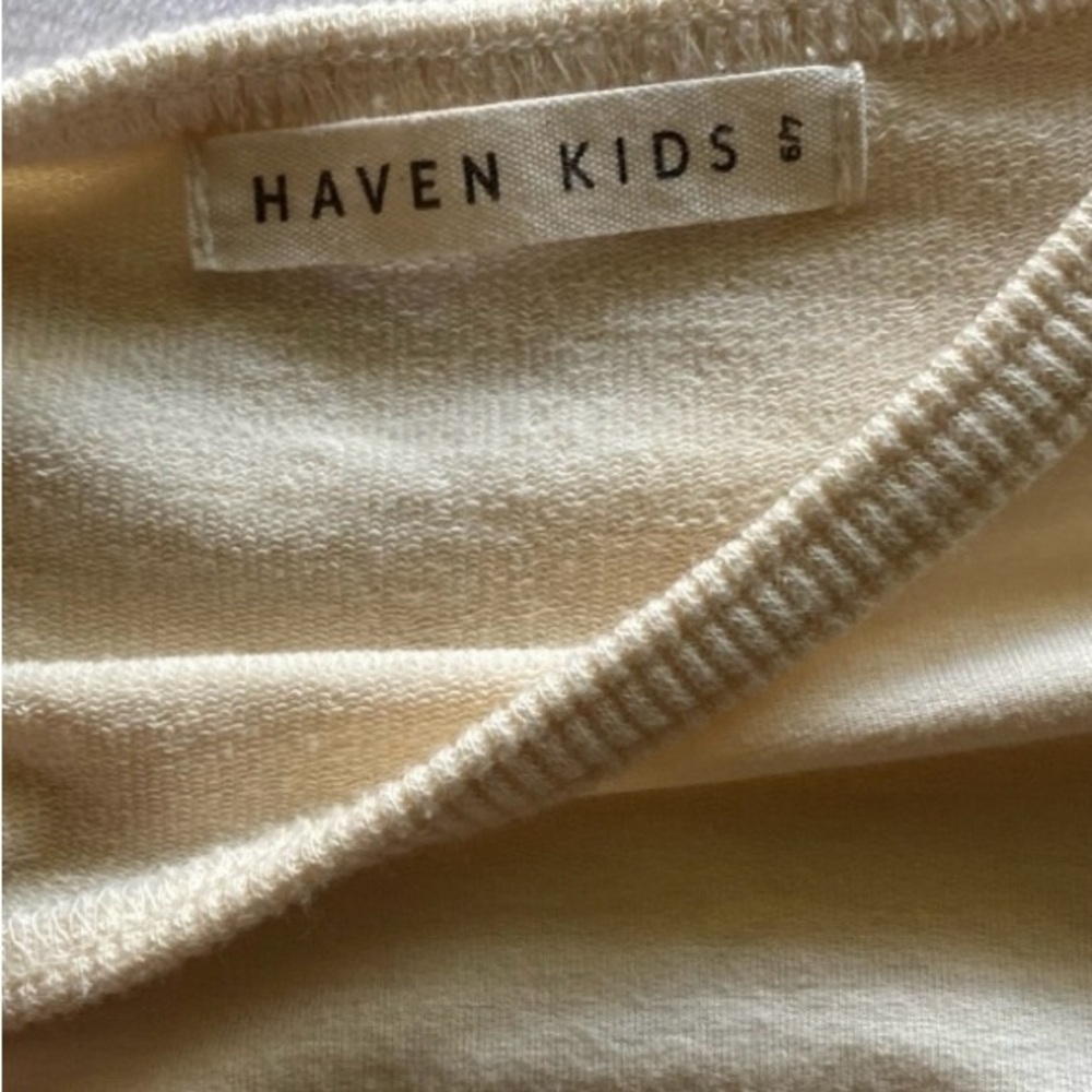 Haven Kids "Kids Club" Cream Shirt size 6-7 - Picture 3 of 9